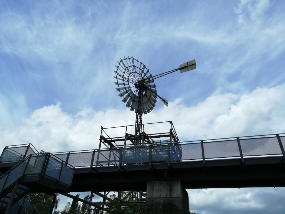 Moderne, intelligente Steuerung sorgt für schnelle Wiegeprozesse. Moderne, intelligente Steuerung sorgt für schnelle Wiegeprozesse.