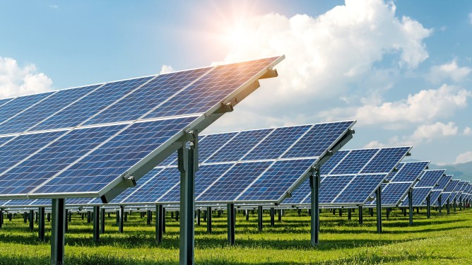 ZM Ecoprotect® Solar – effektiver Korrosionsschutz für wirtschaftliche und widerstandfähige PV-Montagesysteme ZM Ecoprotect® Solar – effektiver Korrosionsschutz für wirtschaftliche und widerstandfähige PV-Montagesysteme