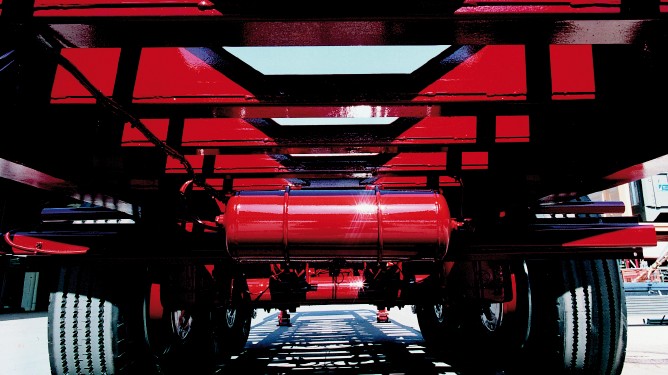 Truck undercarriage with perform® Truck undercarriage with perform®