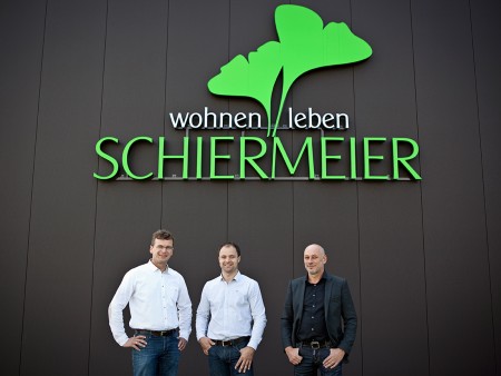 Makes headquarters shine: pladur® Relief Icecrystal at "Schiermeier wohnen und leben“ Makes headquarters shine: pladur® Relief Icecrystal at "Schiermeier wohnen und leben“