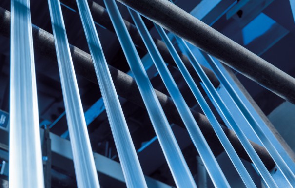 Narrow strip galvanizing: Strip with uniform, firmly bonded zinc coating on all sides ensures reliable all-around corrosion protection.