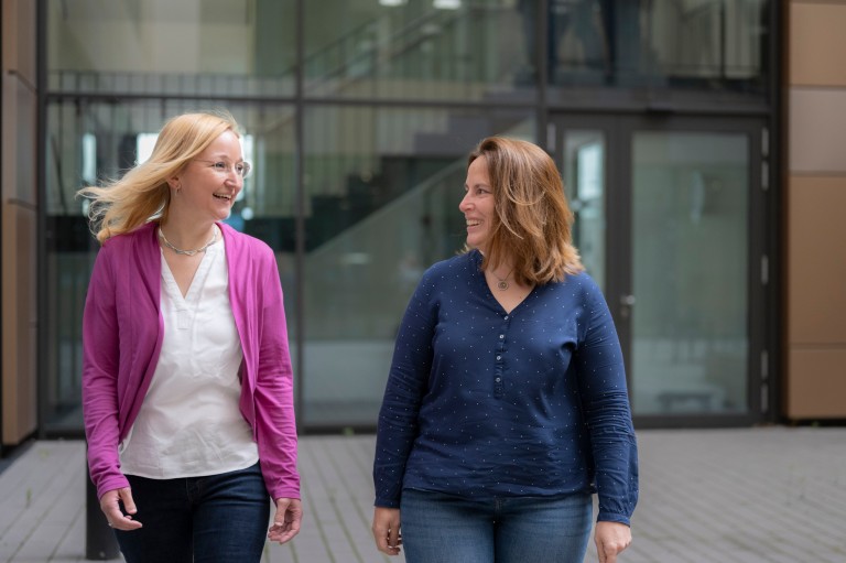 Julia Brüne and Silke Klapdor Julia Brüne and Silke Klapdor