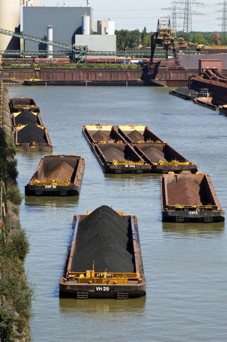 Schwelgern port: Major logistics hub on the Rhine handles 23 million tons of cargo per year – Steel mill terminal was extensively modernized 50 years ago