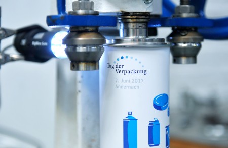 Die Schüler konnten in der Anwendungstechnik eine Spardose herstellen.