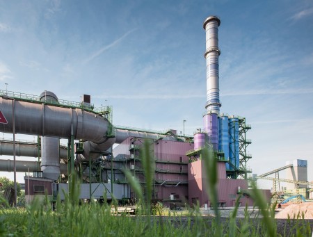 Über 44.000 Filterschläuche verbergen sich hinter dieser Einhausung Über 44.000 Filterschläuche verbergen sich hinter dieser Einhausung