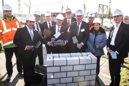 Investment in high-tech and future: thyssenkrupp Steel lays foundation stone for new hot-dip coating line in Dortmund Investment in high-tech and future: thyssenkrupp Steel lays foundation stone for new hot-dip coating line in Dortmund