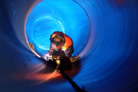 Für den sicheren Transport via Pipeline: thyssenkrupp Steel bietet Stähle für geschweißte Leitungsrohre für den Wasser,- Öl- und Gastransport sowie für die Distribution von Wasserstoff und Kohlenstoffdioxid. Zu sehen auf der Wire & Tube in Düsseldorf vom 20. bis 24. Juni, Halle 3, Stand 3C28