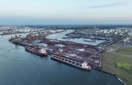 The customised ship unloader will play a key role in handling around 24 million tonnes of iron ore and coal annually at the EECV terminal in the port of Rotterdam.