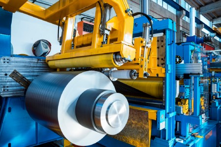 thyssenkrupp Steel has commissioned a new slitting line in Motta Visconti, Italy. The line is part of the company's investment in electric mobility, and enables the production of high-efficiency electrical steel for the automotive industry. thyssenkrupp Steel has commissioned a new slitting line in Motta Visconti, Italy. The line is part of the company's investment in electric mobility, and enables the production of high-efficiency electrical steel for the automotive industry.