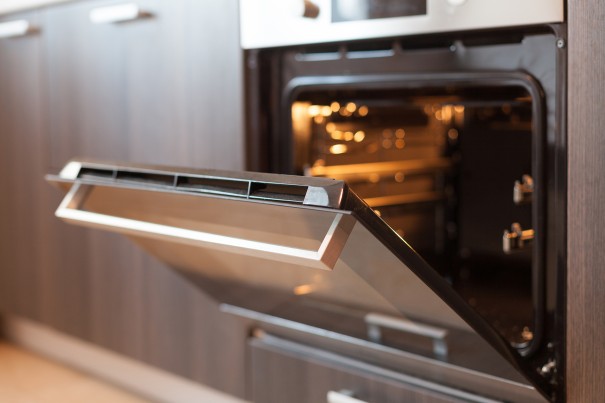 Aluminum-silicon coated sheet for household appliances such as ovens. Aluminum-silicon coated sheet for household appliances such as ovens.