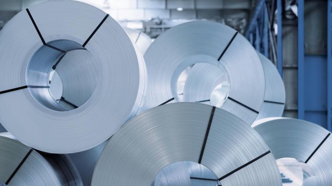 Environmental Product Declarations (EPD) and Product Carbon Footprints (PCF) are available for the entire thyssenkrupp Steel range. Environmental Product Declarations (EPD) and Product Carbon Footprints (PCF) are available for the entire thyssenkrupp Steel range.