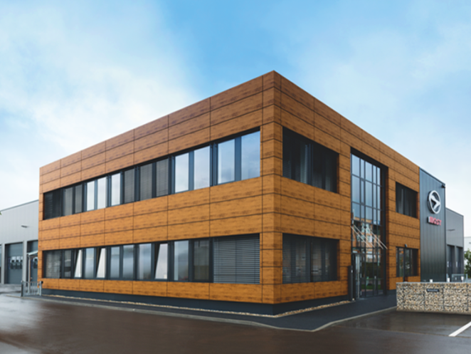 The pladur® Relief Wood facade with an emotive and close-to-nature look.