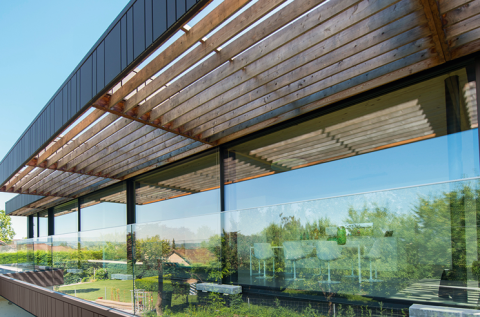 pladur® Wrinkle creates an exciting connection with the wood used inside for walls and ceilings. pladur® Wrinkle creates an exciting connection with the wood used inside for walls and ceilings.