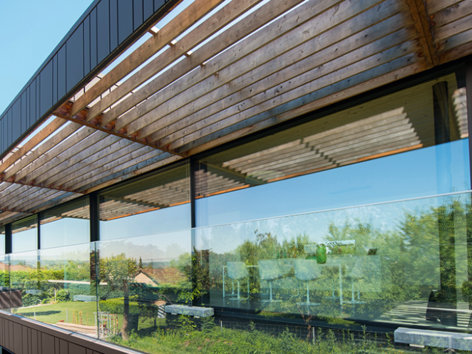 pladur® Wrinkle creates an exciting connection with the wood used inside for walls and ceilings. pladur® Wrinkle creates an exciting connection with the wood used inside for walls and ceilings.