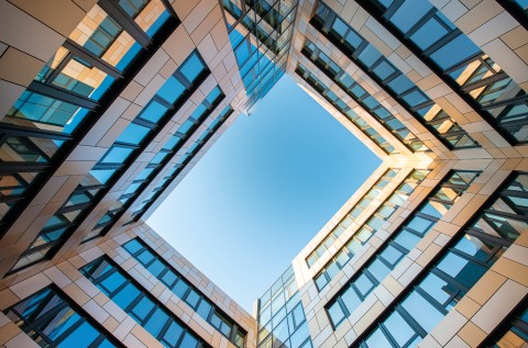 pladur® reflections Pearl in two bronze shades for the new SteelCube administration building at thyssenkrupp Steel in Duisburg-Hamborn, Germany. pladur® reflections Pearl in two bronze shades for the new SteelCube administration building at thyssenkrupp Steel in Duisburg-Hamborn, Germany.