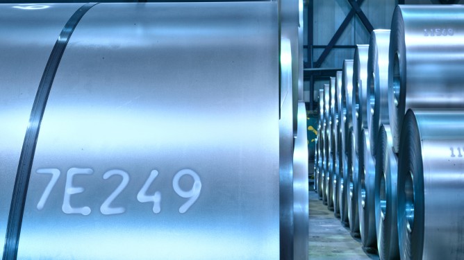 galvanized iron sheets are coated with