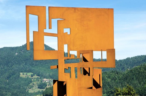 Sculpture Park, Museum Liaunig – sculpture made of patinax. Source: Museum Liaunig, www.museumliaunig.at Sculpture Park, Museum Liaunig – sculpture made of patinax. Source: Museum Liaunig, www.museumliaunig.at