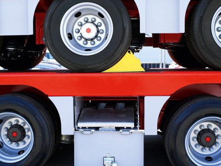 Thermomechanically rolled, micro-alloyed hot strip for axle structures and rims in the commercial vehicle sector.