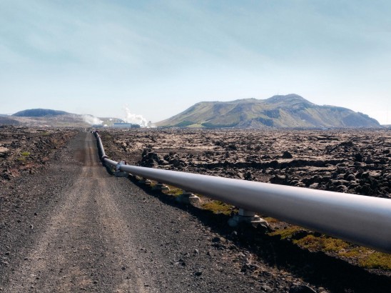 Tailored hot-rolled steels for durable and robust line pipes for the conveyance of water, oil, gas and hydrogen. Tailored hot-rolled steels for durable and robust line pipes for the conveyance of water, oil, gas and hydrogen.