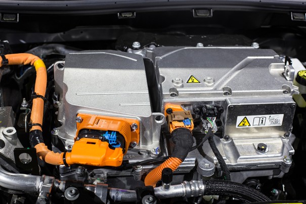 Blick auf einen Motor mit bondal Inverterdeckel Blick auf einen Motor mit bondal Inverterdeckel
