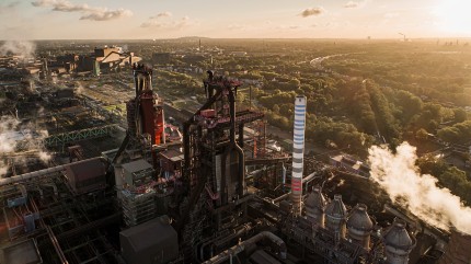 Sonnenuntergang über Hochöfen